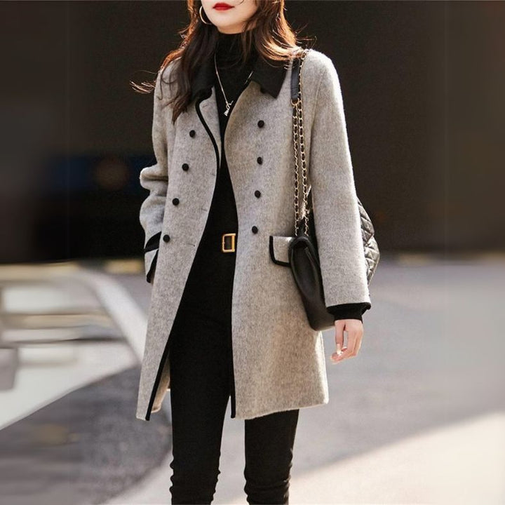 Vada™ | Elegant Ladies Long Coat with Button Closure