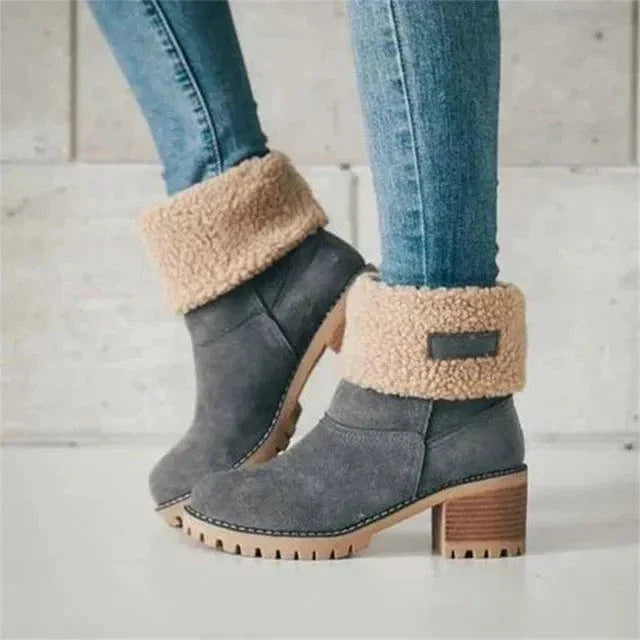 REYNA™ | Mid-height wool boots